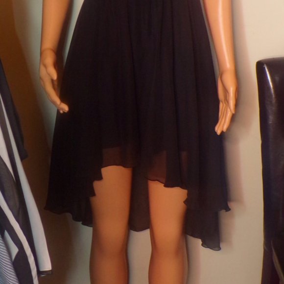 Black and Gold Sequin Dress Size Medium - Picture 3 of 5